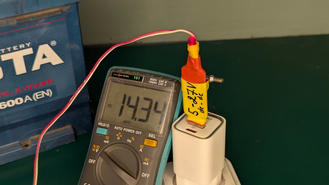 Регулируемая зарядка телефона без переделок. Блок питания 5-27В из зарядки телефона.