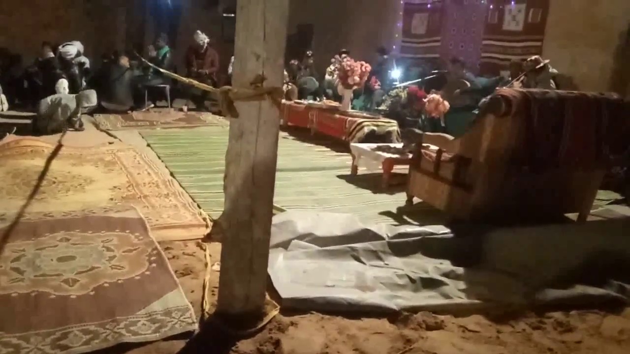 الفنان بن  عطيــة يتحف في سهرة في قصر تبلكوزة