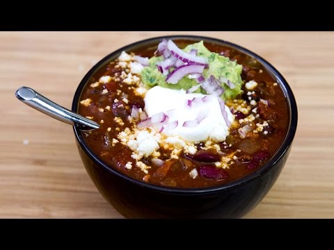 World’s Best Super Bowl Chili, Who Cares Who Wins When it Tastes This Good