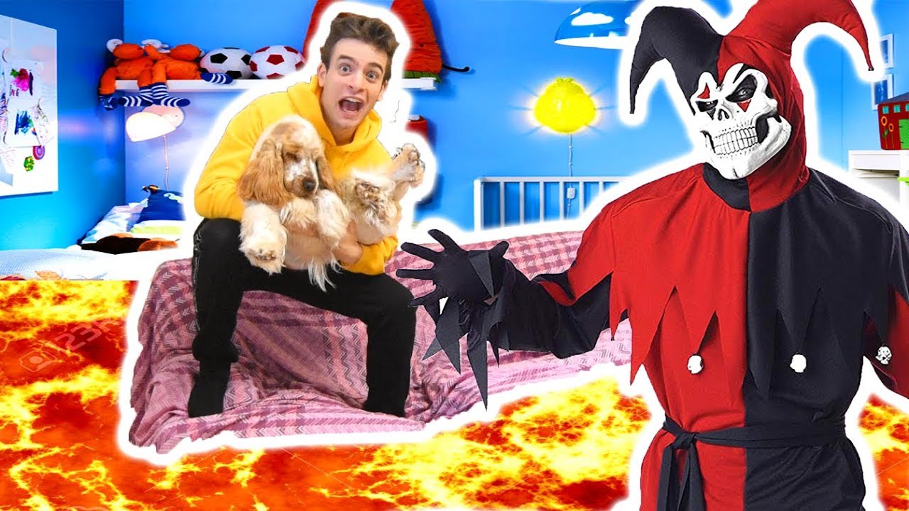 THE FLOOR IS LAVA /FREEZE CHALLENGE CON IL CLOWN! YouTube