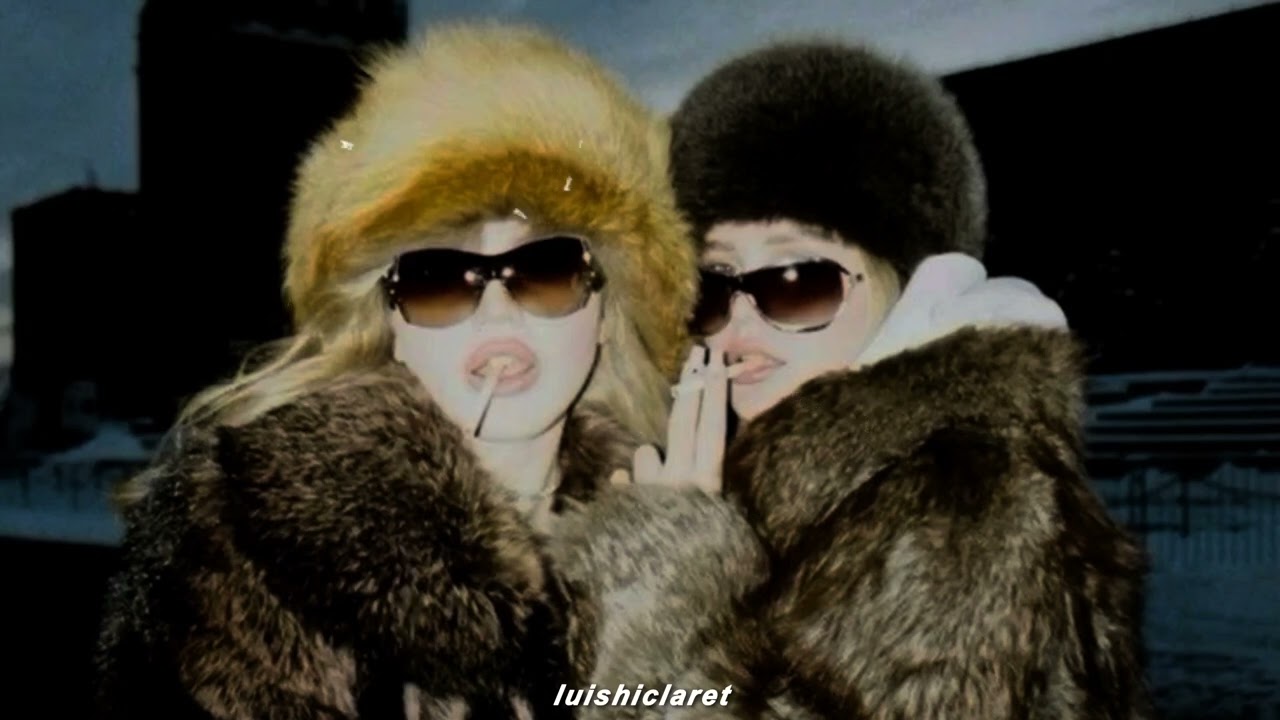 Molchat Doma - Ты же не знаешь кто я || Sub Español