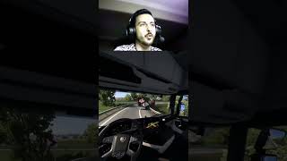 KADIN DAHA İYİ SÜRÜYOR PARALEL EVREN | ETS 2 YAYINDAN KOMİK SAHNELER | #ets2 #shorts #gaming