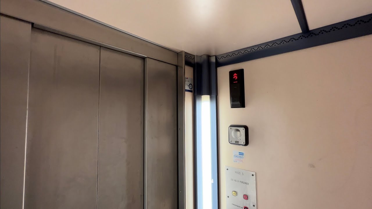 1966 ASEA Graham (mod. by: KONE) Hydraulic Elevators @ Åhléns dep. store, Bollnäs, Sweden.