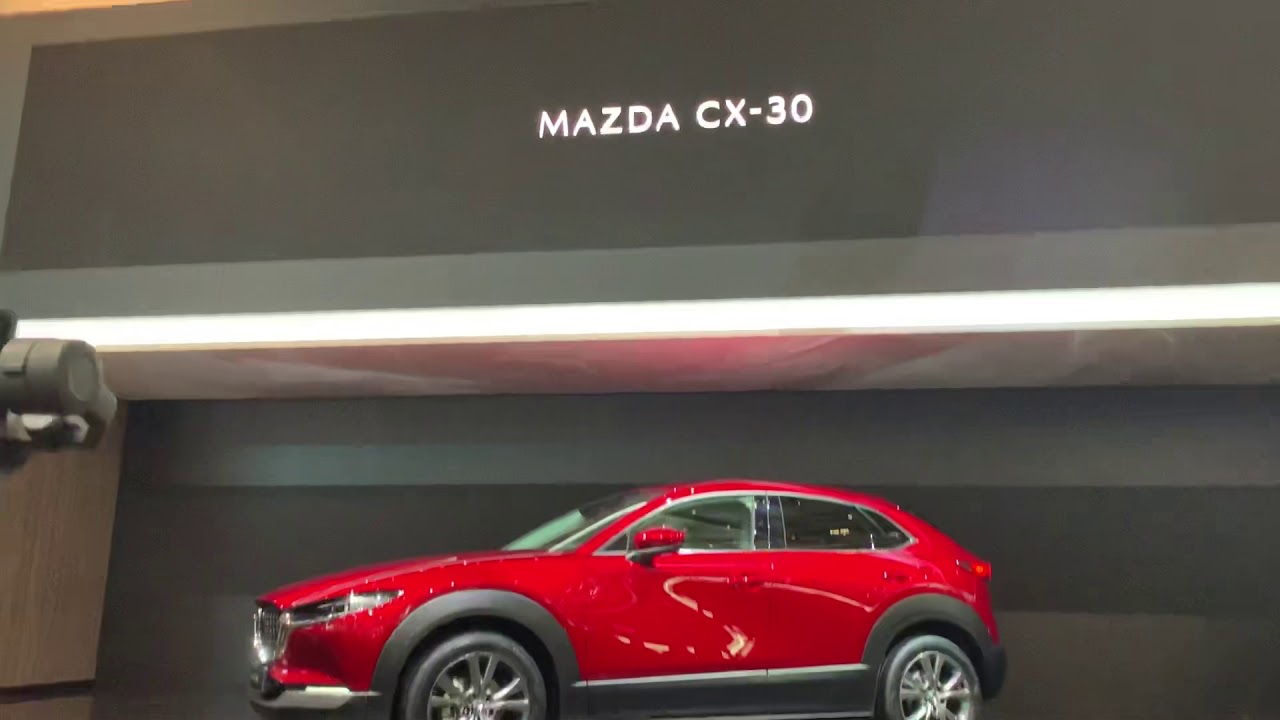 Video till Mazda presenterar CX-30