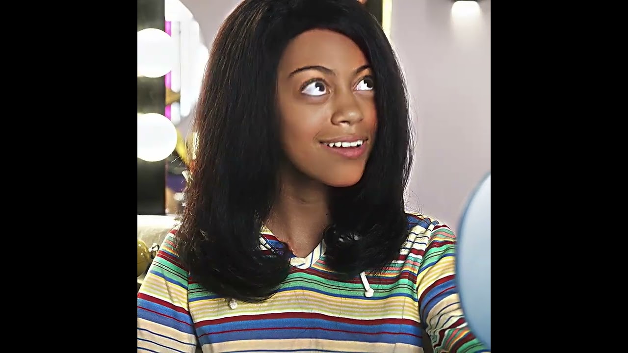 I hate my curly hair #shorts #movie #film #movierecap