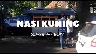 street food bandung. Nasi kuning super pak Rowi.