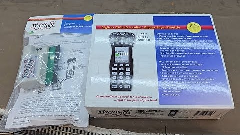 Digitrax UR93 Transceiver and DT602D Wireless Duplex Throttle. Installation and Impressions.