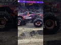 Wild Side Perfect Vertical Sky Wheelie! #monsterjam #2025 #fy #fyp #tampa #shorts #sendit #skills