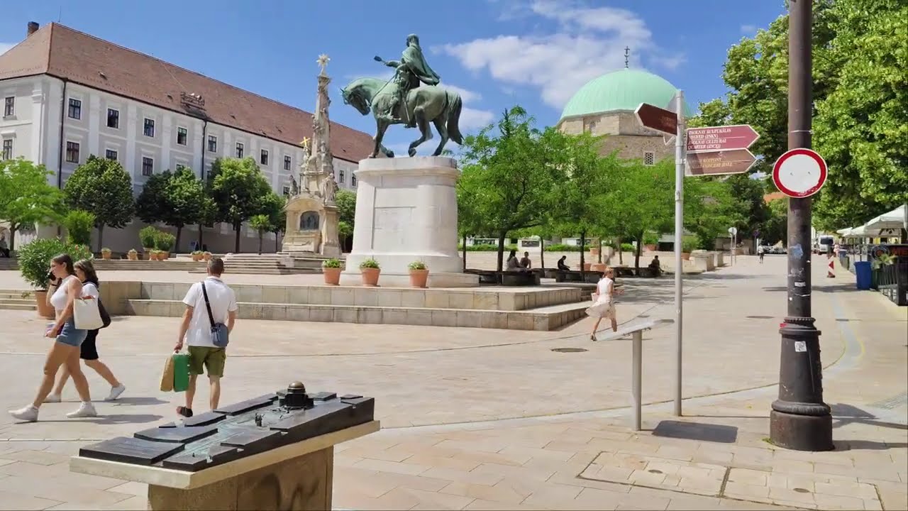 Pécs, Ungarn - Spaziergang in der Innenstadt