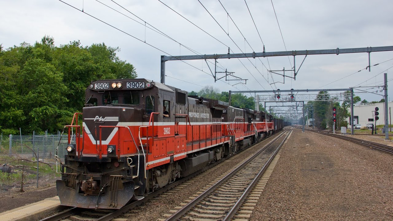 connecticut must see Freight in Old Saybrook, NH-1X NR-2X, 6-16-13