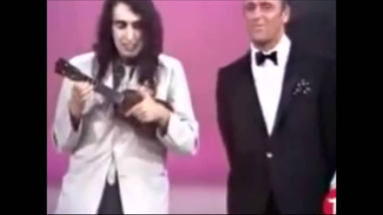 Tiny Tim Tip Toe Thru The Tulips Stereo Enhanced Video YouTube tiny-tim-tip-toe-thru-the-tulips-stereo-enhanced-video-youtube
