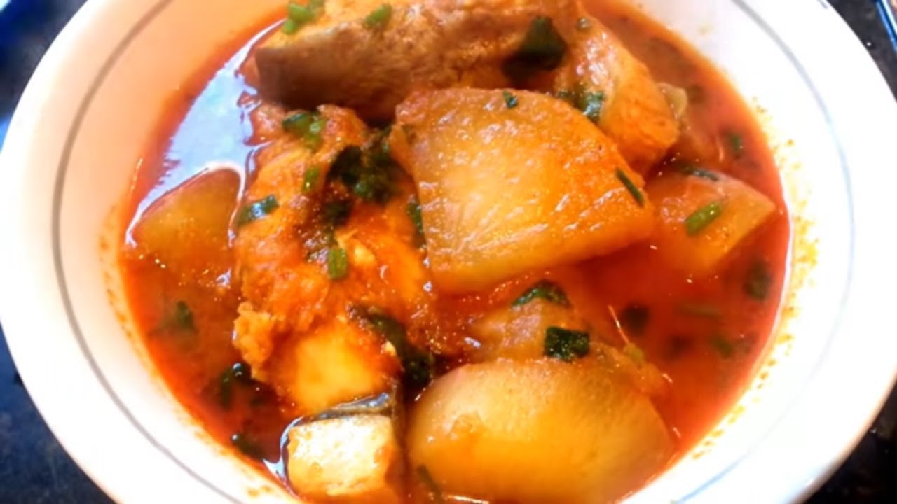 Boal mass ar mola tarkari Boal fish and white radish curry alaur rahman ...