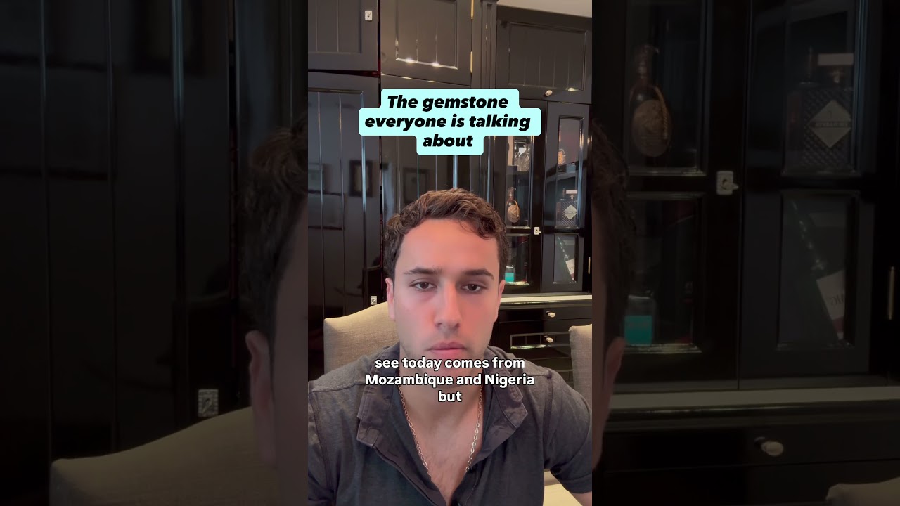 #paraiba#paraibatourmaline #paraibagemstome#gemstone#tourmaline #tourmalinecrystal #naturalgemstones