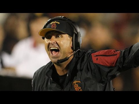 Videó: Steve Sarkisian Suing USC 30 millió dollárért azt állítva, hogy hibásan megszűnt