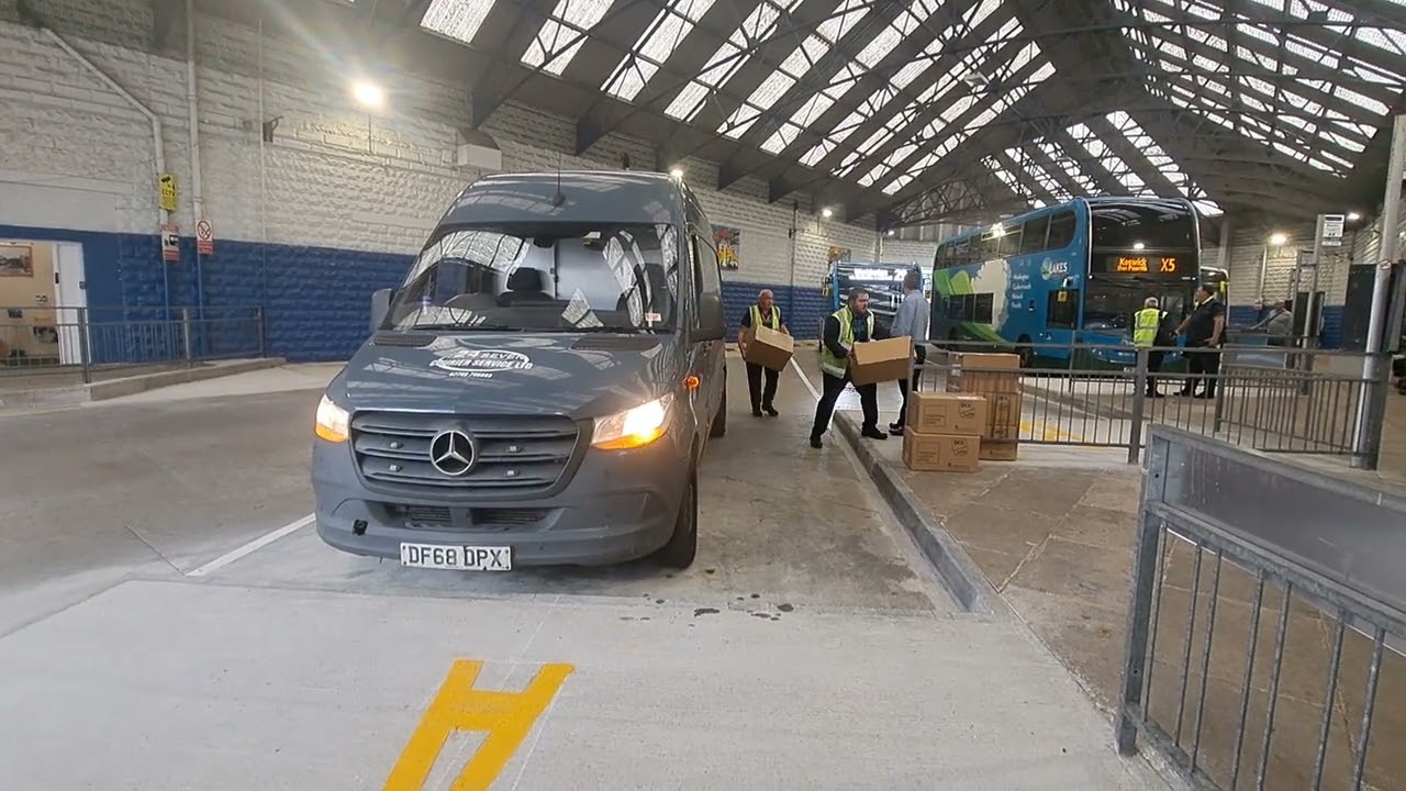 WORKINGTON BUS STATION, HIVE OF ACTIVITY AND STAGECOACH STAFF ROPED IN TO UNLOAD A VAN! 29.09.2025