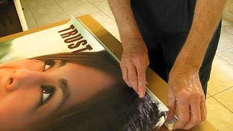 How to Attach a HER Banner to Roll UP Frame