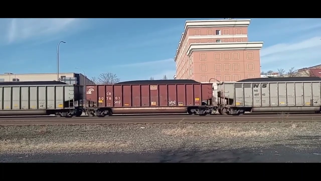 Railfanning Altoona pa on 1/8/2026 featuring NS 596 NS 595 & NS Helper Set