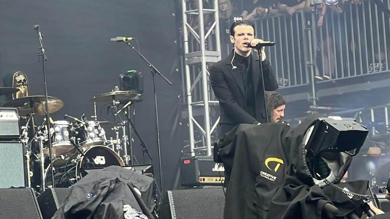 Yungblud - "Changes" - Live @ Villa Park 2025 ('Back to the Beginning')