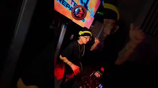 Guaracha y Aleteo del Bueno solo en @AleteoBoom