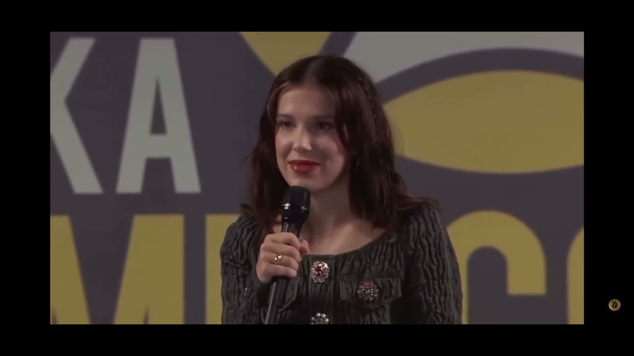 Millie Bobby Brown at comic con in Japan - YouTube