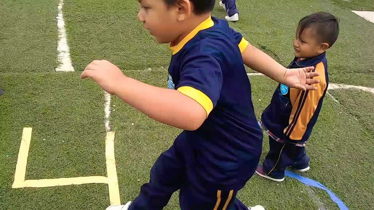 JUEGOS EN EL PATIO PARA APRENDER LOS NÚMEROS PARA NIÑOS DE 2 AÑOS serie a