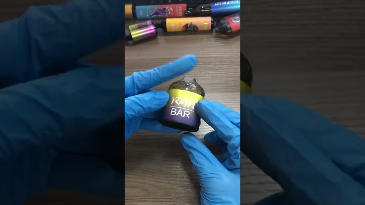 R&M BAR 9K Super 9000 puffs