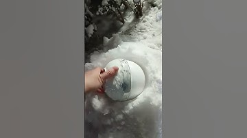 How to quickly make the roundest snowball