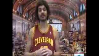 The Cleveland Cavaliers' Anderson Varejao Wants You to Support Harvest for Hunger 2014