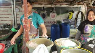 Melihat Situasi Di Penggilingan Bakso Dua Saudara