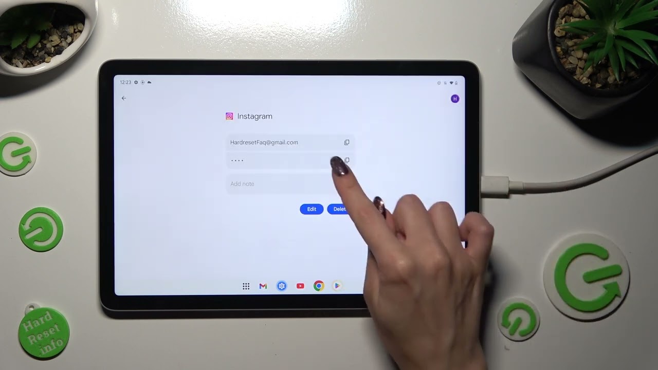 How To Check Saved Google Passwords On Google Pixel Tab