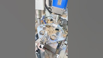 Rotary table automatic tapping machine