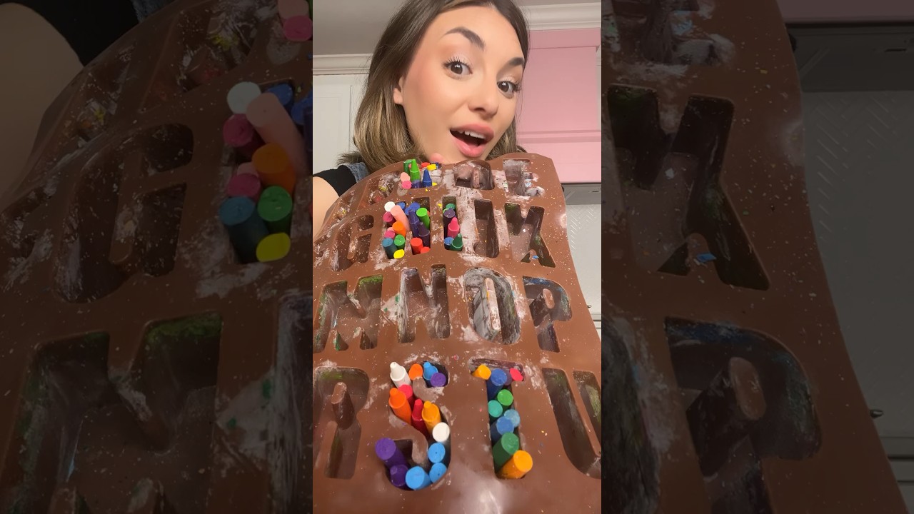 Turn basic crayons into a perfect crafting diy! 🤩✨ 