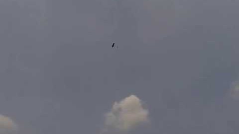 Hand Launched Glider flight and pop up fuselage Dethermalizer