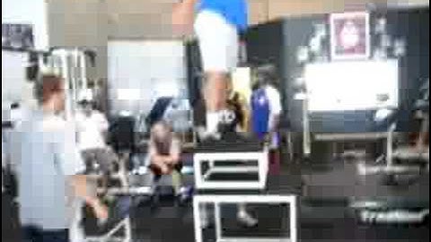 DeFrancosTraining.com - 250lb. D-end shows some athleticism!