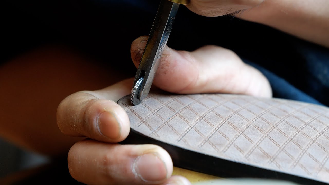 에이프런 더비 슈즈 제작 과정 by zonta tannery old calf