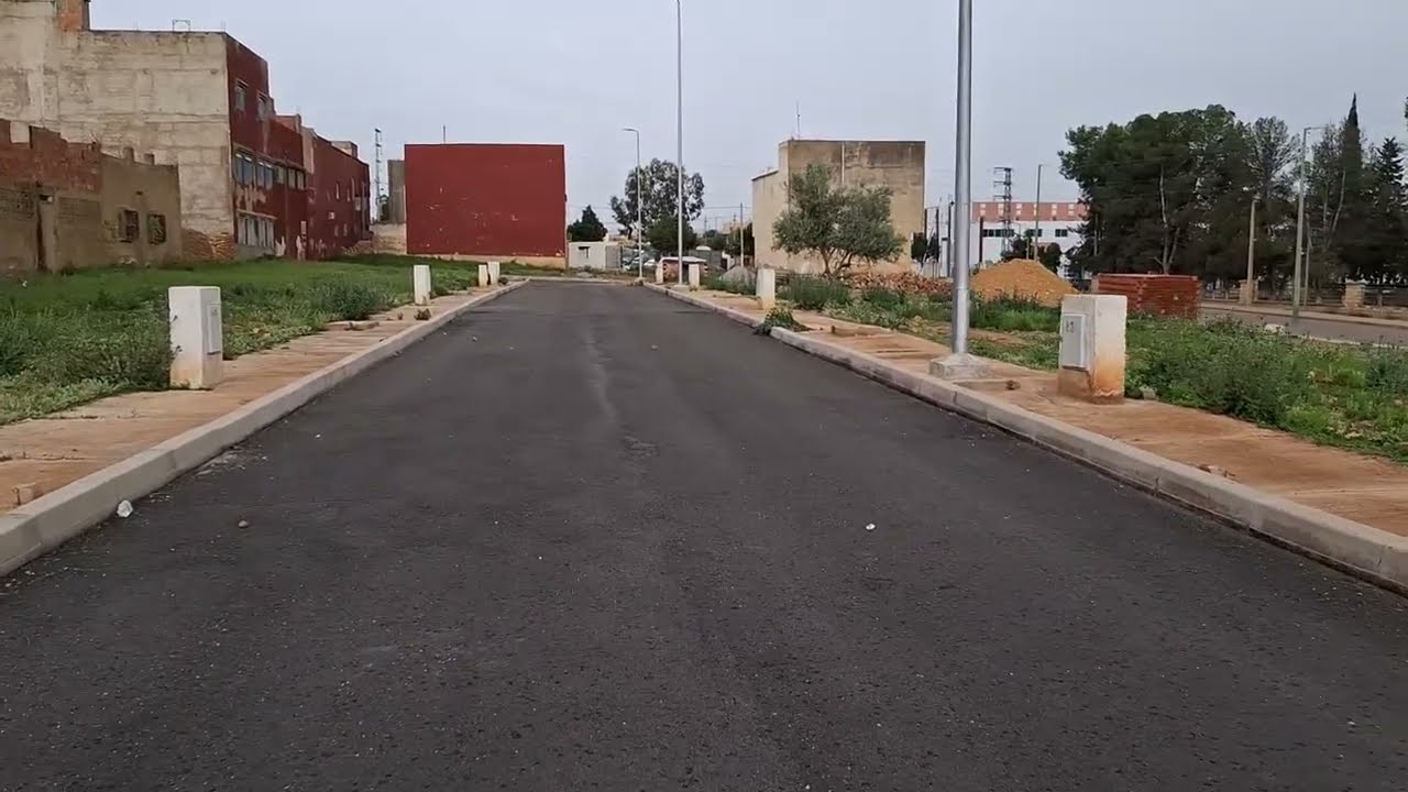 قيطع أرضية للبيع بعين تاوجطات تجزئة الجرادي تمن بتداء من 34مليون 0613547341