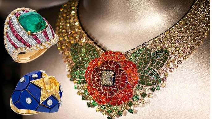 How an Idea Became the Sketch for the LE PARIS RUSSE DE CHANEL Collection – CHANEL  High Jewelry 