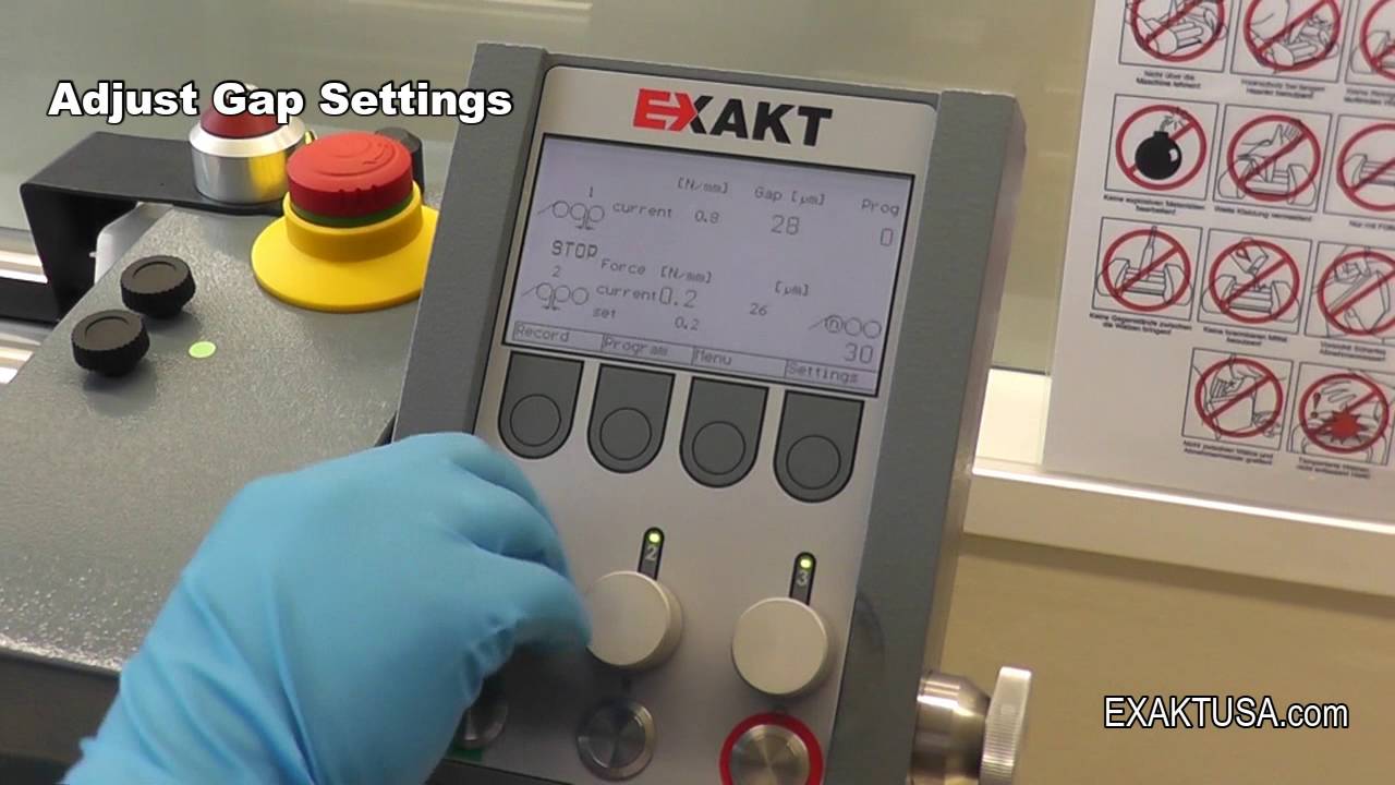 Easy Operation - EXAKT Three Roll Mills