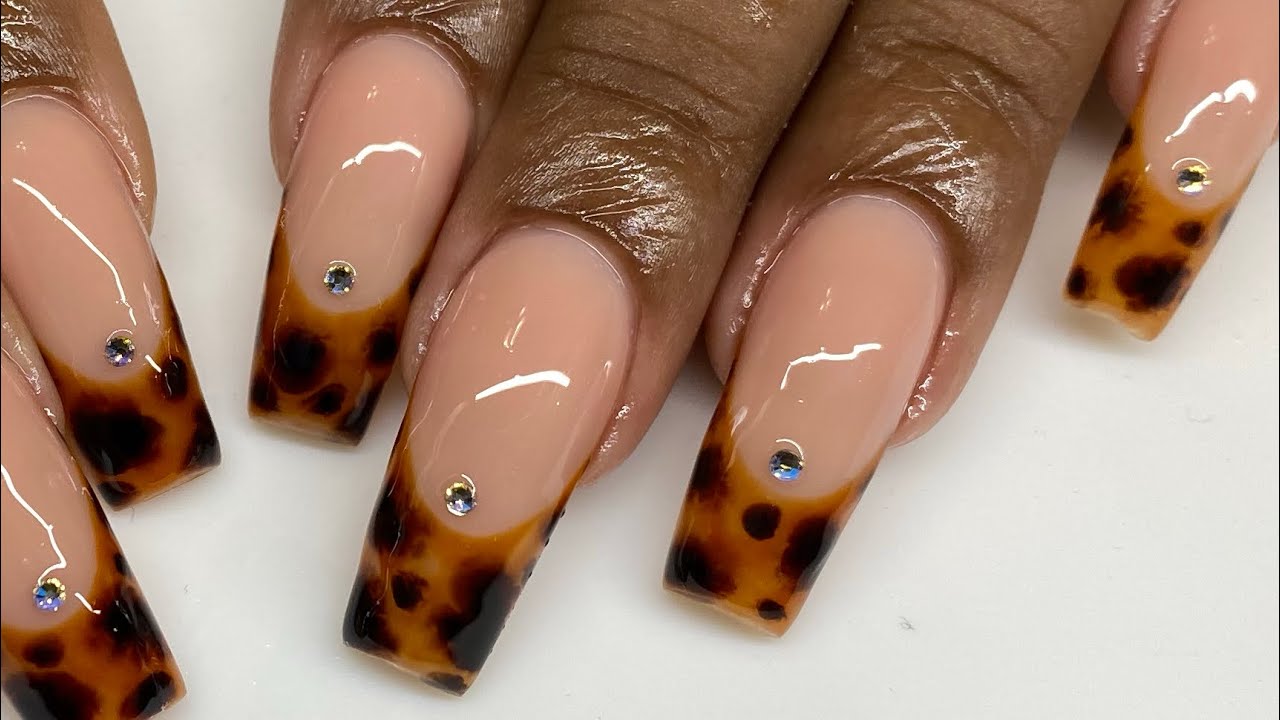 French Tortoise Shell Inspired Gold Flakes Press on Nails With Natural Nude  Base Nails False Nails Fake Nails Short Oval - Etsy