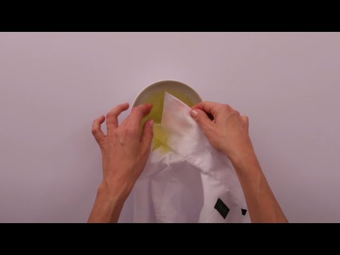 Video: 4 načina za uklanjanje mrlja od akrilne boje
