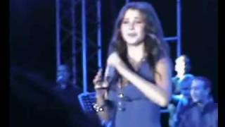 Nancy Ajram Turkey Concert-Akhasmak Ah