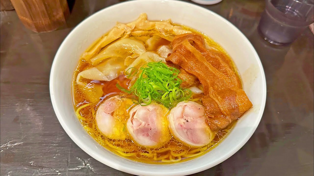 長津田「十人十色」の「醤油ラーメン（がんこ）」＋「ワンタン」＋「悪魔肉」