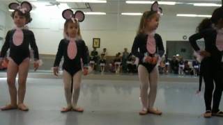 mouse dance in costume