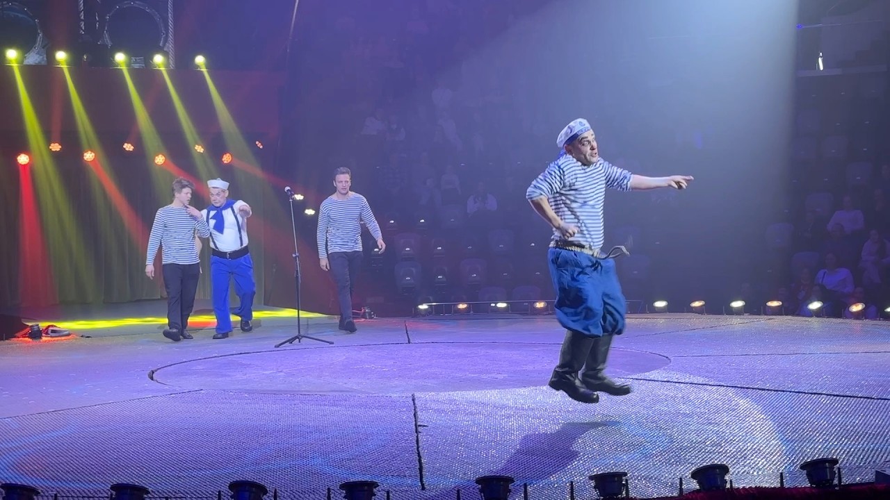 Клоуны с микрофоном - Цирк Маршрут Построен