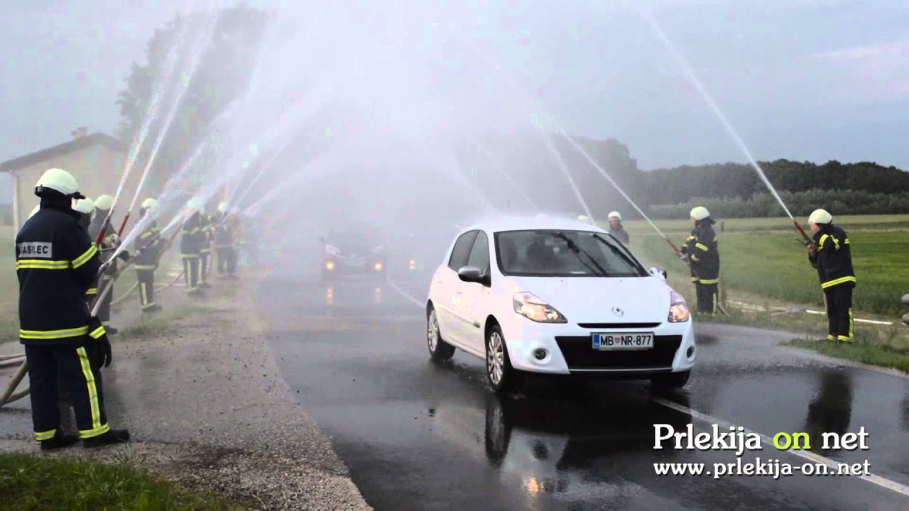 Vodna zavesa gasilcev PGD Mala Nedelja ob poroki