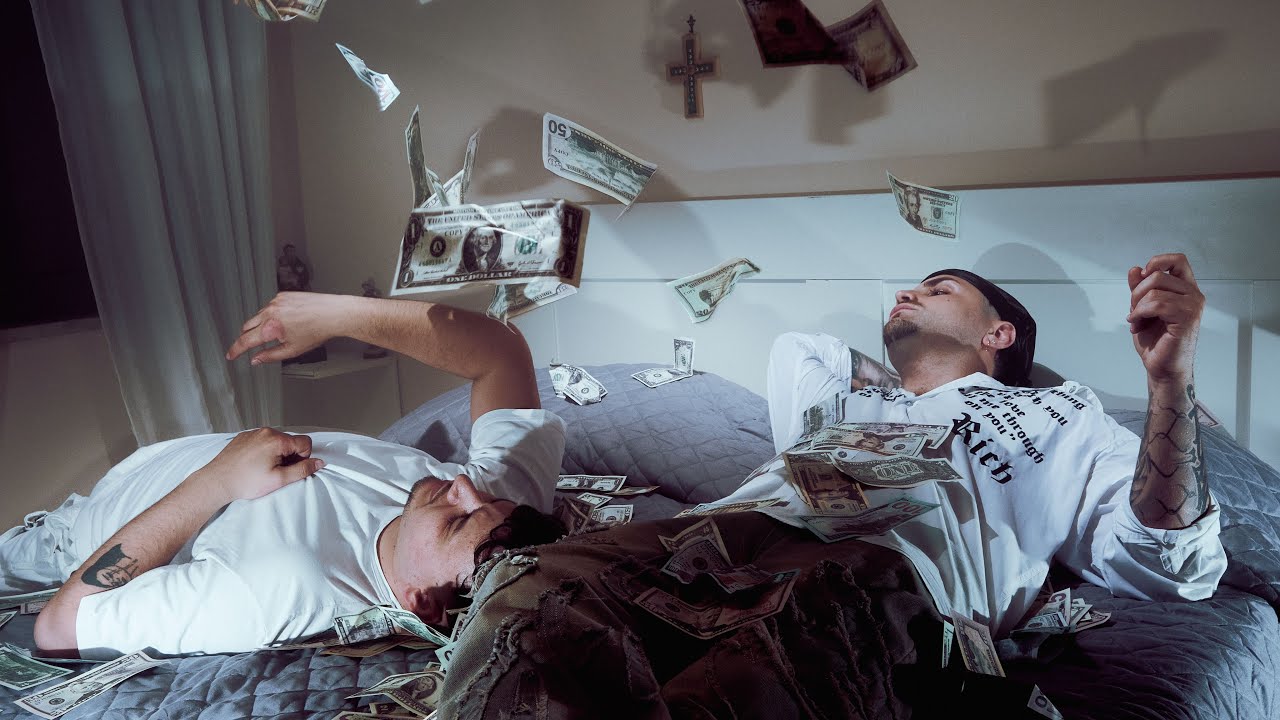 在 YouTube 上观看 Ciro Zero, Christian Revo - Lonely (prod. Haxia) 在 YouTube 上观看 Ciro Zero, Christian Revo - Lonely (prod. Haxia)