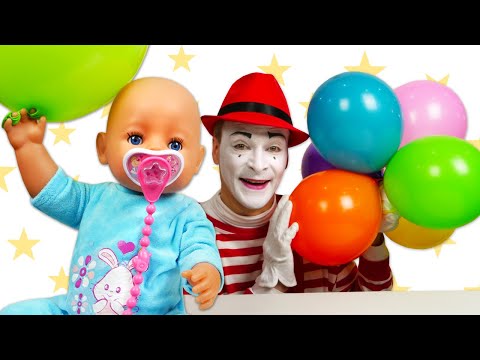 Histoire amusante pour les petits. Baby born Annabell s'envole accrochée à un ballon