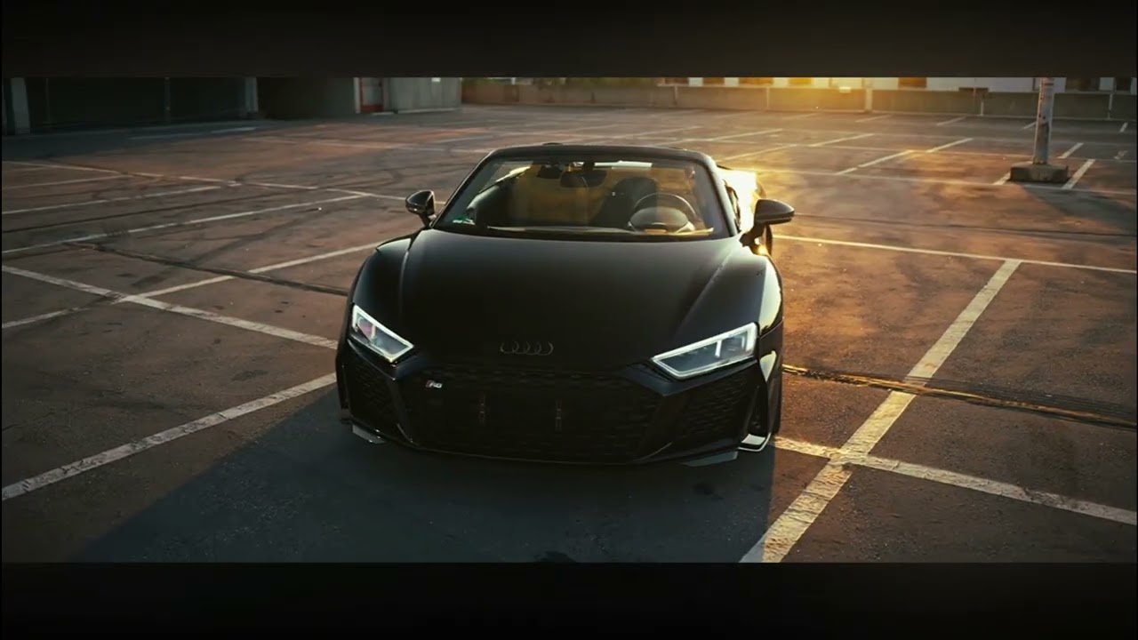 Audi R8.