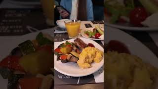 The wlasky Hotel & Rooftop – Spare 28 % mit vspots! 🍽️🍹