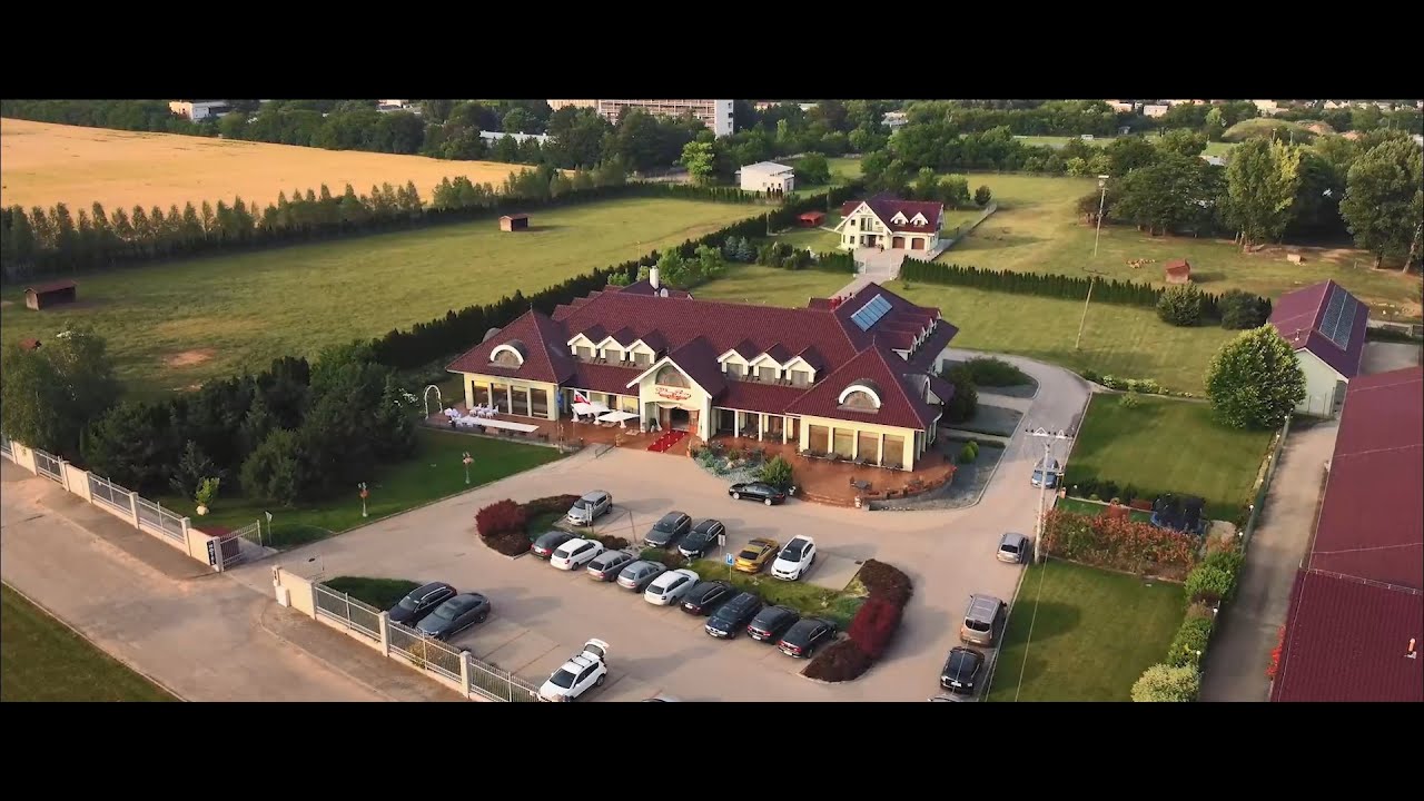 2023-07-01 POLNOČNÁ PROJEKCIA - Zostrih Alexandra @ Erik - Adelkastudio Svadobné video